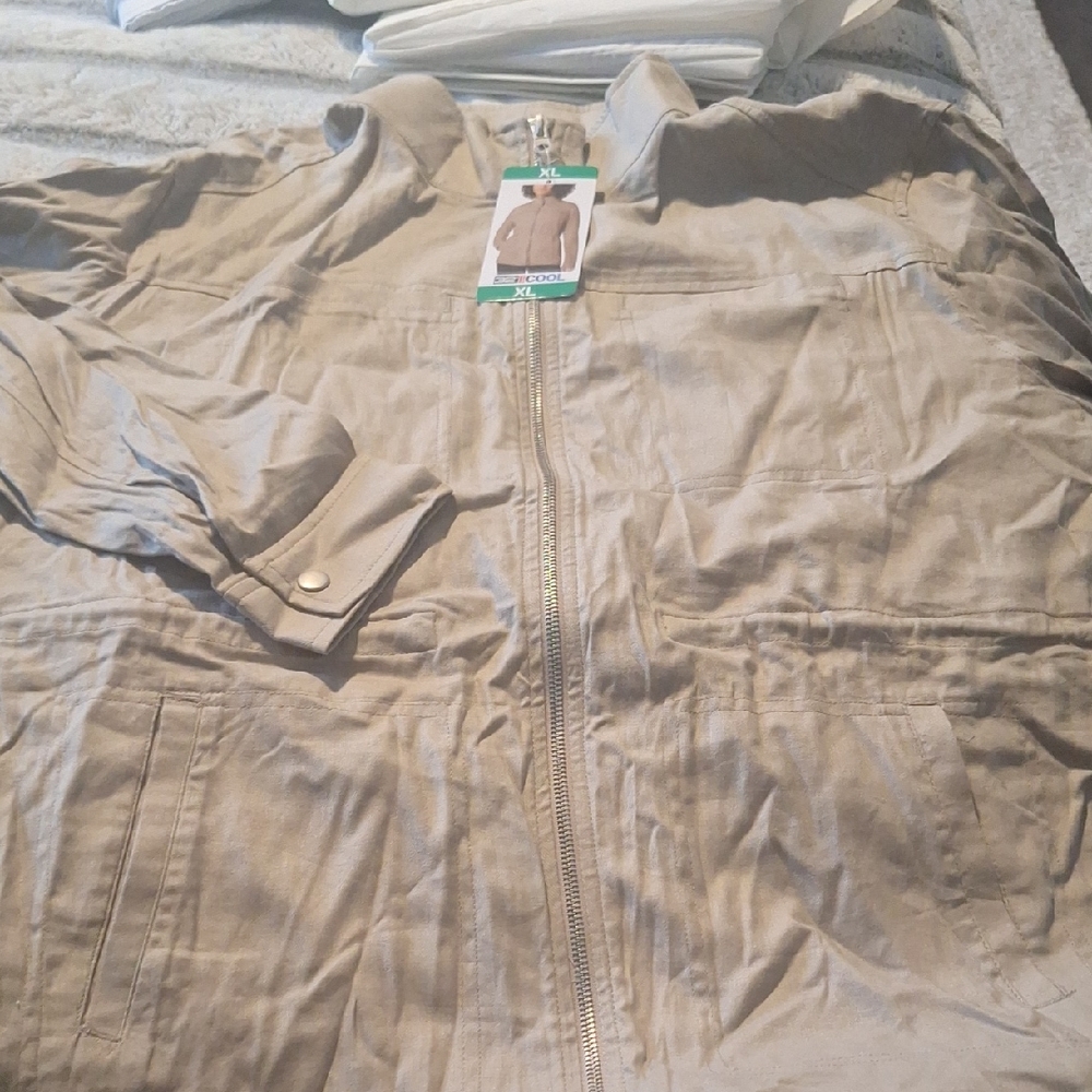 32 Degrees Lightweight Beige Zip Front Jacket